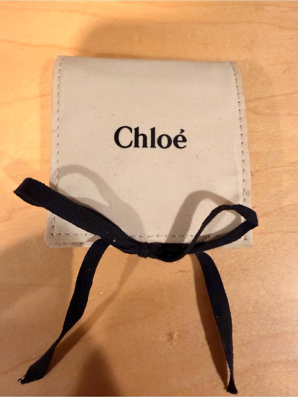 Chloé Solid perfume necklace with Dust Bag with Black Ribbon - Cream